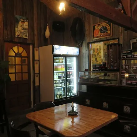 Buitenboel Couette-café Holthees