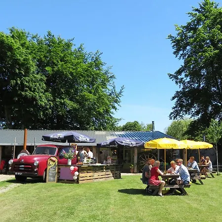 Buitenboel * Holthees