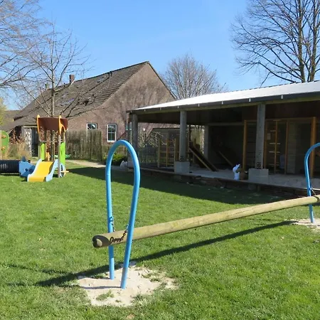 Buitenboel Bed & Breakfast Holthees