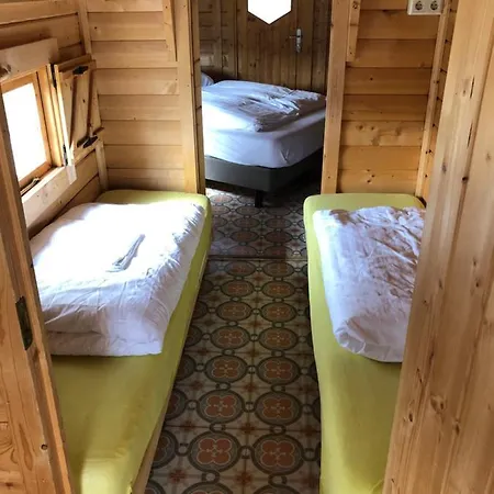 Buitenboel Bed & Breakfast Holthees