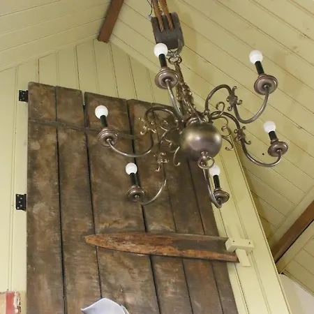 Buitenboel Bed & Breakfast Holthees